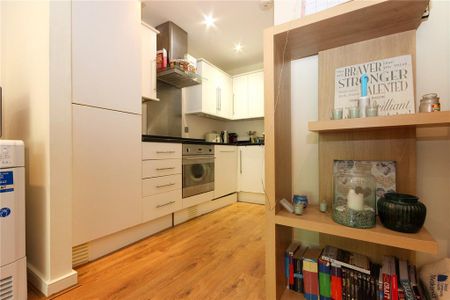 2 bedroom apartment to rent - Photo 3