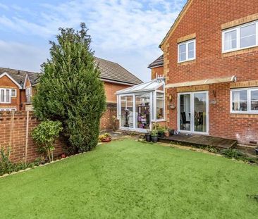 4 bedroom end of terrace house to rent - Photo 6