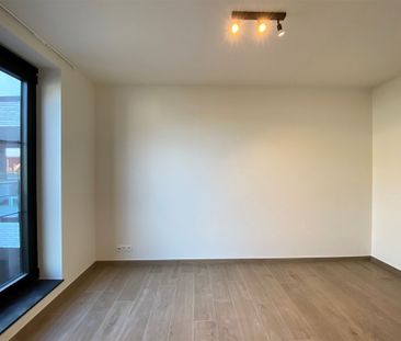 Nieuwbouwappartement met 2 slaapkamers, kelderberging en ondergrond... - Foto 4