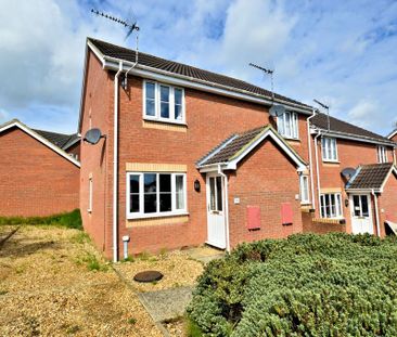 2 bedroom end of terrace house to rent - Photo 1
