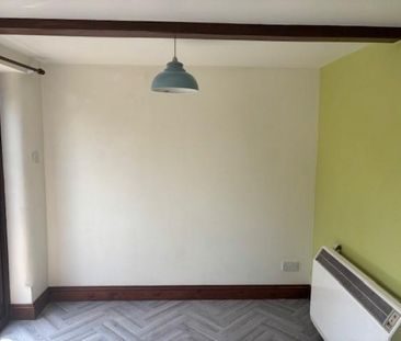 Rugby Close, Market Harborough - Photo 1