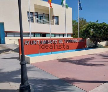 Alquiler de piso en Calle Gran Cardenal, 3 - Photo 2