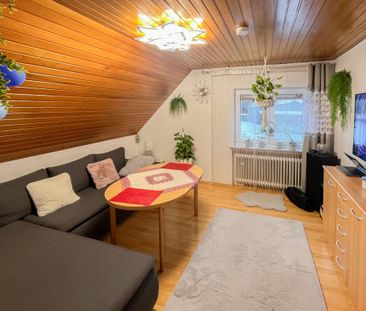 Gepflegte 3-Zimmer Dachgeschosswohnung fußläufig vom Elkenrother We... - Foto 1