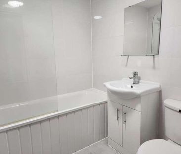 Chapel Street, Woking, GU21 - Photo 2