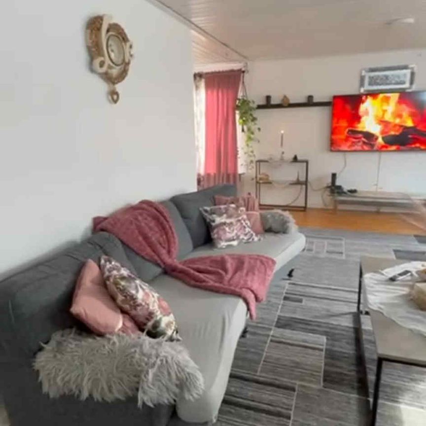 Blyglansvägen, Örebro - Foto 1