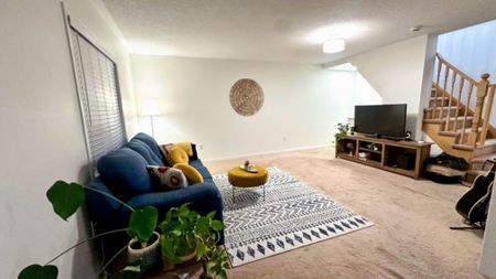 For Lease - 471 Dalhousie Gate, Milton, Ontario - Photo 4