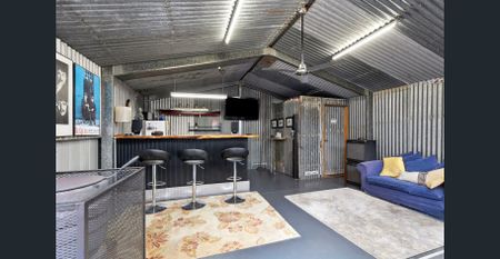 Timeless Character meets Contemporary Sophistication - Photo 5