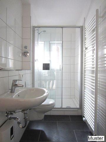 Erstbezug nach Modernisierung! Schöne 3 Zimmerwohnung mit Balkon in Hannover-Stöcken - Photo 2