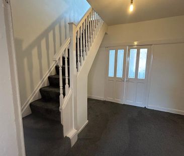 2 Bedroom Terraced House for Rent - Photo 3