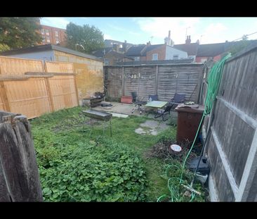 2 Bed Maisonette, Stanley Road, HA2 - Photo 6