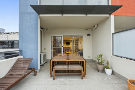 Fabulous One Bedroom in Braddon - Photo 5