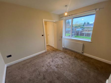 3 bedroom semi-detached house to rent - Photo 4