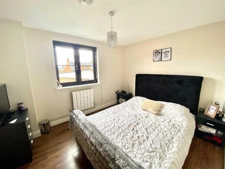 2 bedroom apartment to rent - Photo 3