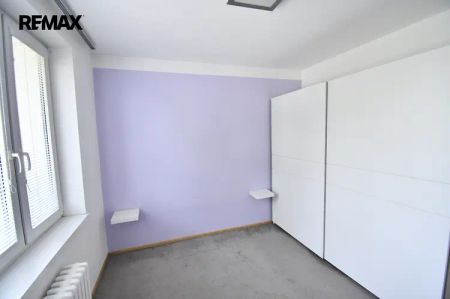 Pronájem bytu 3+1 v osobním vlastnictví o celkové výměře 66 m - Photo 3