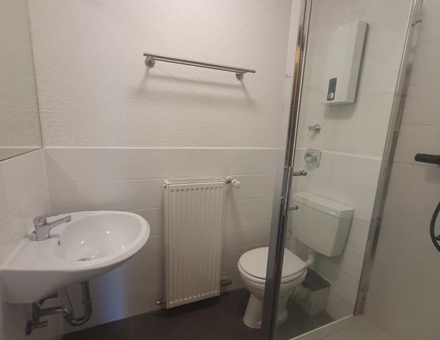 Sonniges Appartement mit großem Balkon! - Photo 1