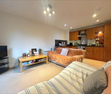 1 bedroom flat to rent - Photo 6