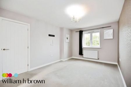 Holden Way, Colchester, Earls Colne - Photo 5