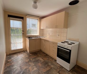 One Bedroom Unit - Photo 2