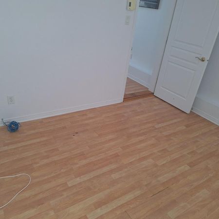 Espace de bureau à louer (à des fins professionnelles) - Photo 4