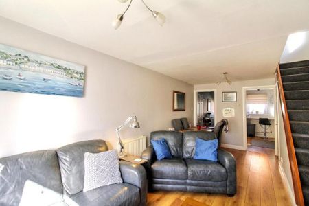 2 bedroom terraced house to rent - Photo 2