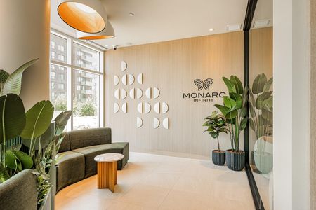 Monarc Collection - Photo 4