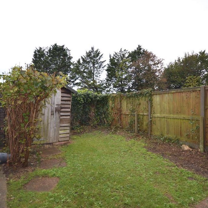 4 bedroom terraced house to rent - Photo 1