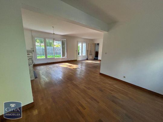 Location Appartement 5 pièces 92m² LAMBERSART 59130 - Photo 1