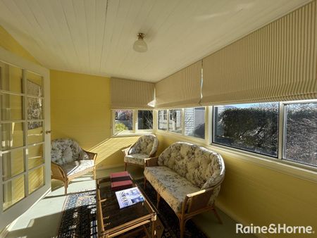 Charming Cottage for Rent in Bundanoon - Photo 5