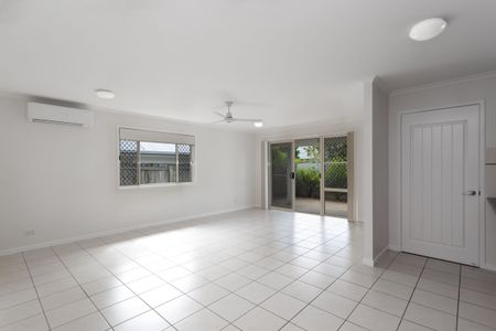 24/21 Tripcony Place, Wakerley, QLD 4154 - Photo 5