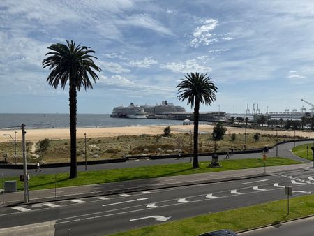 Port Melbourne - Photo 3