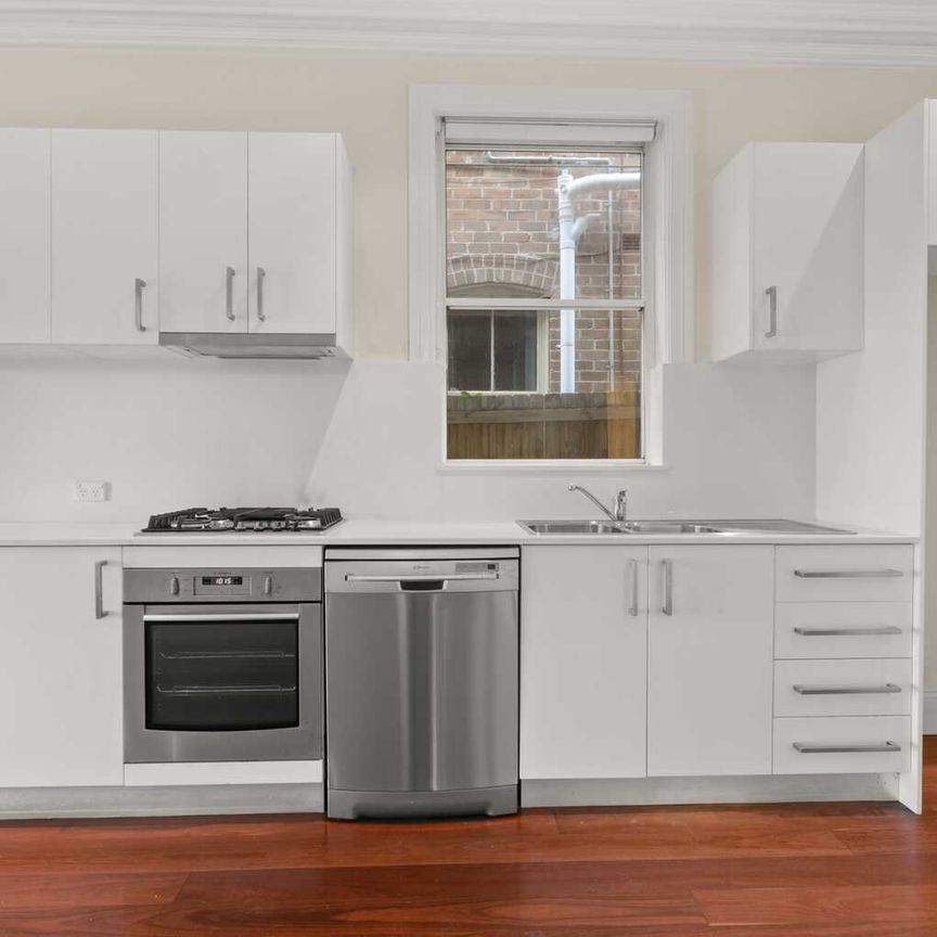 1/20 Dudley Street Bondi Beach - Photo 1