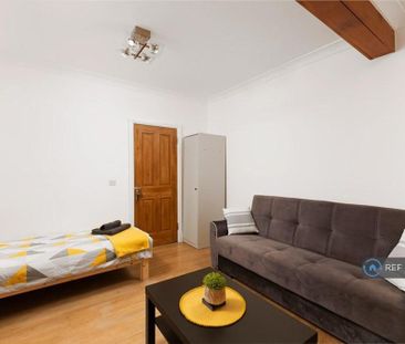 2 bedroom semi-detached house to rent - Photo 6