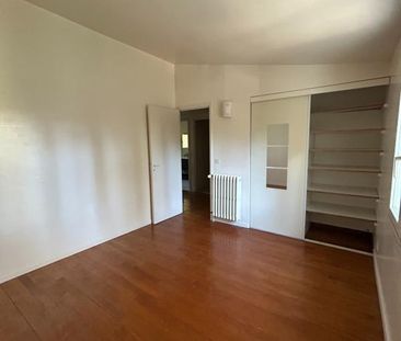 Location Maison 5 pièces 109m² LES ANGLES 30133 - Photo 5