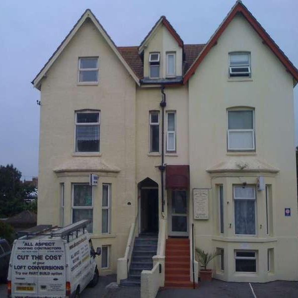 Waverley Road, Southsea, PO5 - Photo 2