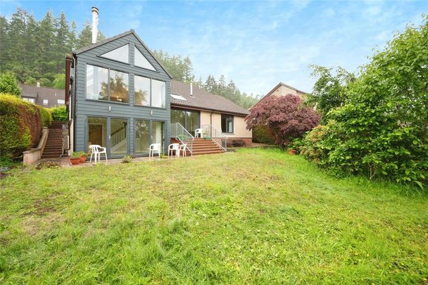 4 bedroom detached house to rent - Photo 1