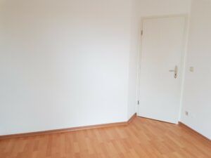 Rückertstr. 36, Wohnung 5 ~~~ Dachgeschoss, Balkon, Bad mit Wanne, Abstellraum - Photo 4