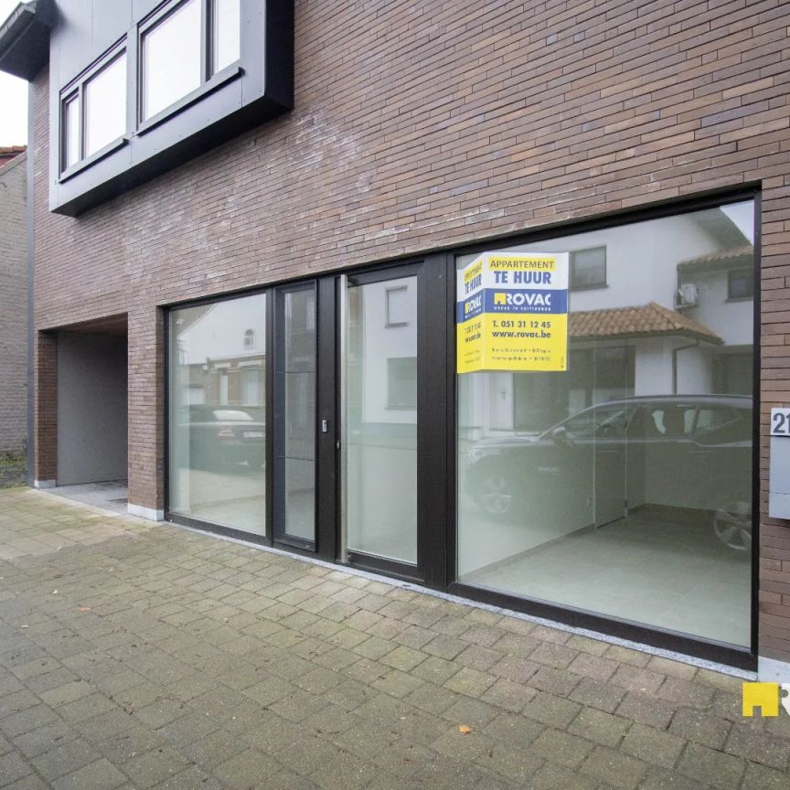 Luxueus afgewerkt nieuwbouwappartement op het gelijkvloers met terras - Foto 1