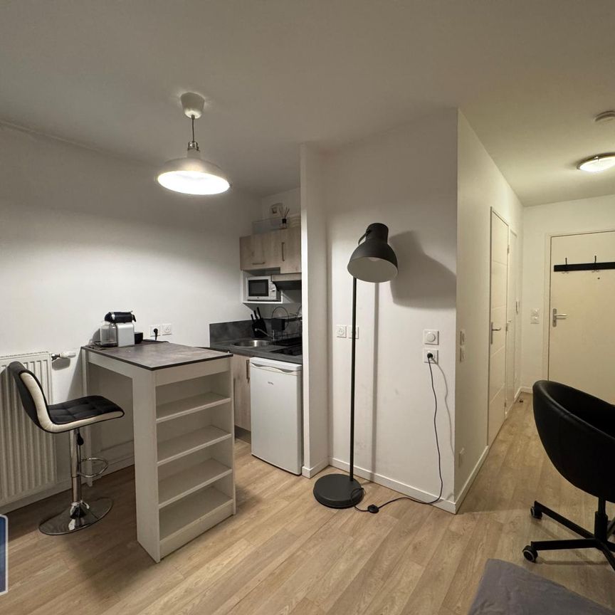 Location Appartement 1 pièce 18m² LYON 7ème - Photo 1