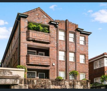 Charming Bondi Art Deco Apartment - Photo 6