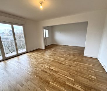 Location Appartement 3 pièces 74m² - Photo 2