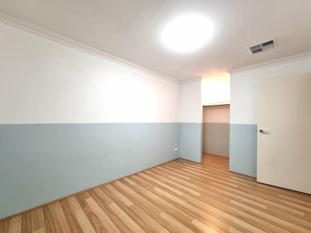Lovely Family Home in the Heart of Harrisdale - Photo 3