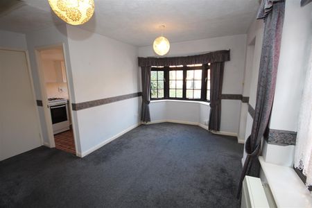 1 bedroom Terraced House to let - Photo 3