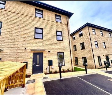 2 bedroom semi-detached house to rent - Photo 2