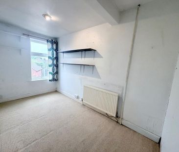 4 bedroom terraced house to rent - Photo 5