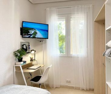 Avenida de Valladolid, Madrid, Community of Madrid 28008 - Photo 6