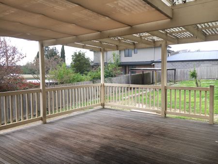 142 Hull Road, Croydon - Photo 3