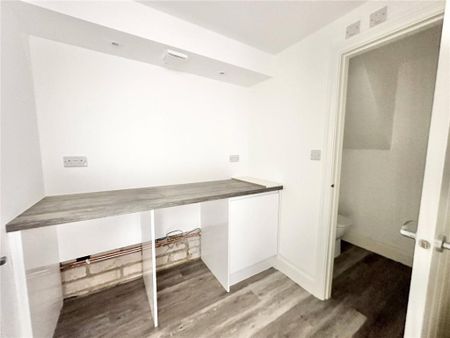 2 bedroom terraced house to rent - Photo 2