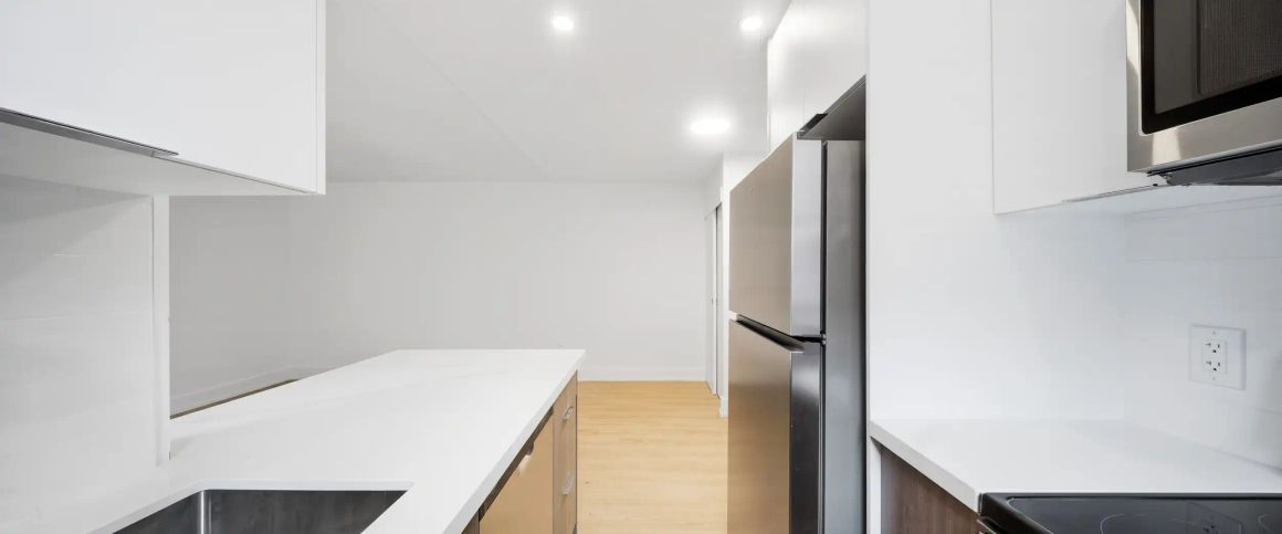 CA Gorgeous 2 Bedroom East York Apartments! - Photo 1