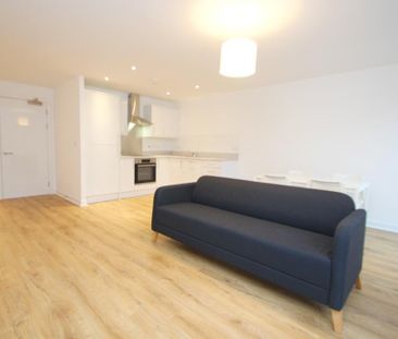 2 bedroom flat to rent - Photo 2