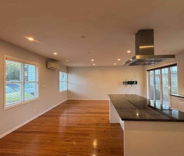 Beautiful Modern Family Home Ã¢ÂÂ Fully Fenced with Entertaining ... - Photo 1